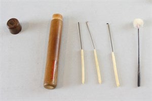 Image description is not available for DU1971.230a-b